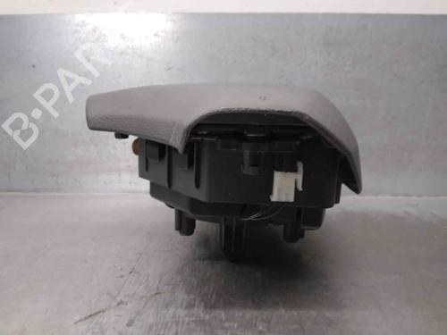 Driver airbag PEUGEOT 5008 (0U_, 0E_) 2.0 HDi 150 / BlueHDi 150 | BP18024555C9 