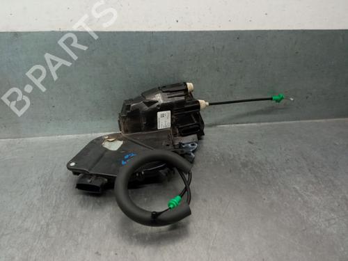 Rear right lock JAGUAR F-PACE (X761) 2.0 TD4 | BP30148168C99