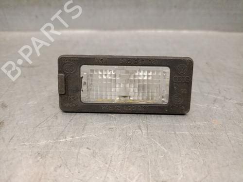 Éclairage de plaque d'immatriculation VW TOURAN (1T3) 1.6 TDI (105 hp) 31852908