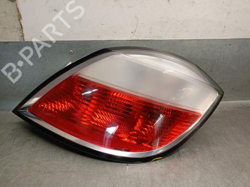 right-taillight-opel-astra-h-a04-2004-2005-2006-2007-2008-2009-2010-2011-2012-2013-2014-32983553 main image