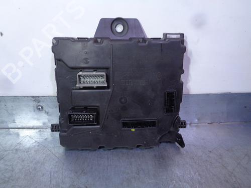 Used Fuse box RENAULT KANGOO / GRAND KANGOO II (KW0/1_) 1.5 dCi 85 (KW0K, KW0L, KW0B) (86 hp) 17363658