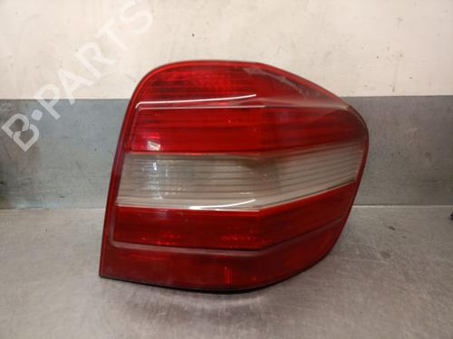 Used Right taillight MERCEDES-BENZ M-CLASS (W164) ML 320 CDI 4-matic (164.122) (224 hp) 24612764