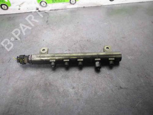 injection-rail-fiat-stilo-192_-19-d-multijet-0281002734-0445214053-bosch-2001-2002-2003-2004-2005-2006-2007-2008-2009-2010-2089603 main image