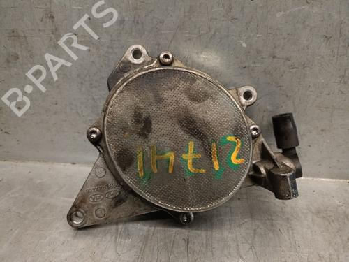 Used Vacuum pump KIA SORENTO I (JC) 2.5 CRDi 4WD (140 hp) 28952223