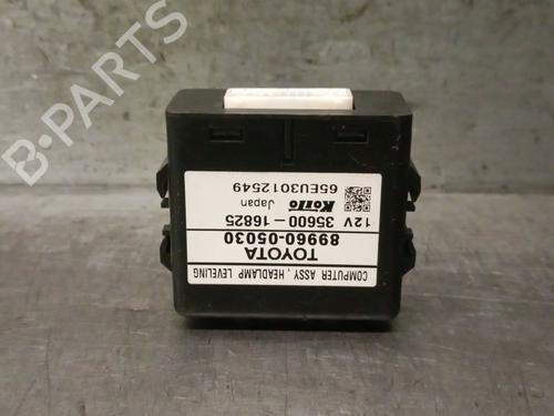 Używane Sterownik / Moduł świateł TOYOTA AVENSIS Estate (_T25_) 2.2 D-CAT (ADT251_, ADT251R) (177 hp) 30803835