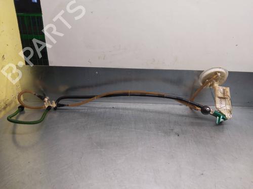 Used Fuel pump AUDI A4 B6 Avant (8E5) 2.5 TDI (163 hp) 8824612
