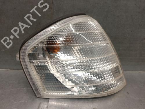 Used Right front indicator Right front indicator MERCEDES-BENZ C-CLASS (W202) C 220 (202.022) (150 hp) 33649114 33649114