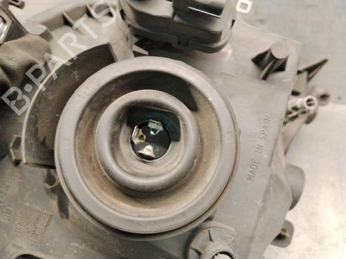 Left headlight RENAULT TRAFIC II Bus (JL) 2.0 dCi 115 (JL00, JL01, JL0H, JL0M, JL0U) | BP39564843C28 - Image 5