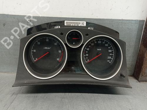 Used Instrument cluster OPEL ZAFIRA / ZAFIRA FAMILY B (A05) 1.7 CDTI (M75) (125 hp) 30591450