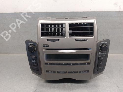 Radio TOYOTA YARIS (_P9_) 1.0 VVT-i (KSP90_, KSP90R) (69 hp) 26530544