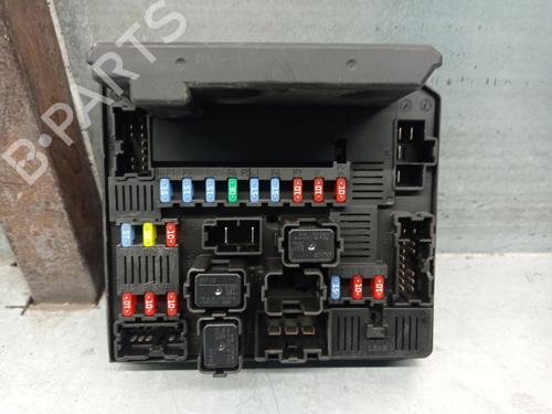 Used Fuse box NISSAN QASHQAI I (J10, NJ10) 2.0 dCi (150 hp) 30612852