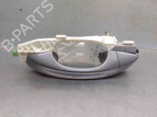 Używane Klamka zewnętrzna drzwi przednich lewych VW TOUAREG (CR7, RC8) 3.0 TSI 4motion (340 hp) 30122890