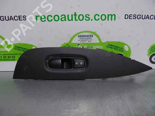 Raamschakelaar rechts voor NISSAN QASHQAI II SUV (J11, J11_) 1.2 DIG-T (115 hp) 2306279