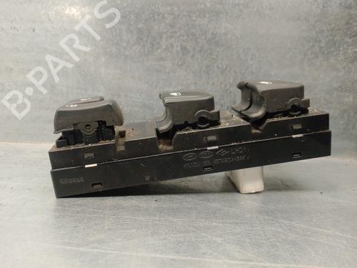 Used Left front window switch Left front window switch 17468125 17468125