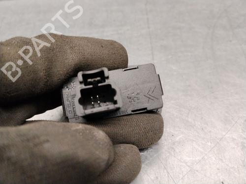 Left rear window switch CITROËN C5 I (DC_) 1.8 16V (DC6FZB, DC6FZE) | BP39538204I29 - Image 4