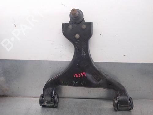 Used Left front suspension arm MERCEDES-BENZ VITO Bus (W639) [2003-2025]  13719745