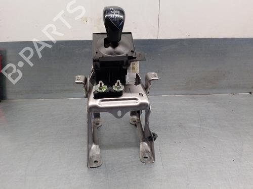 Gear lever TOYOTA AURIS (_E18_) 1.8 Hybrid (ZWE186_, ZWE186R) | BP17388269M90 