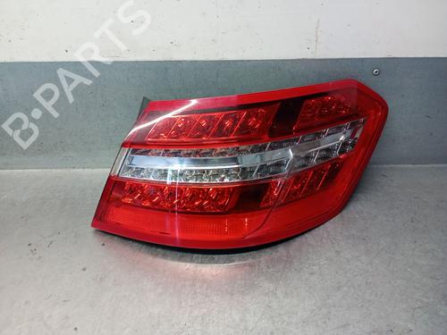 Used Right taillight Right taillight MERCEDES-BENZ E-CLASS (W212) E 350 CDI 4-matic (212.089) (231 hp) 34614008 34614008