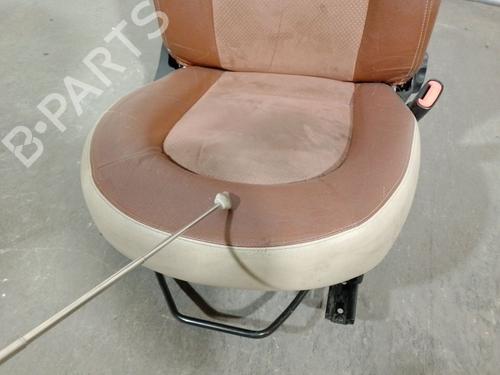 Right front seat LANCIA YPSILON (843_) 1.3 D Multijet (843.AXE11, 843.AXE1A) | BP38052445C16 - Image 10