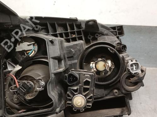 Left headlight TOYOTA AVENSIS Saloon (_T25_) 2.0 D-4D (CDT250_, CDT250R) | BP24663376C28