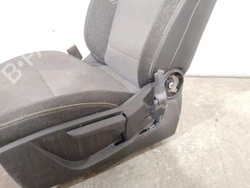 Left front seat RENAULT CAPTUR II (HF_) TCe 90 (HFM6) | BP32028117C15 