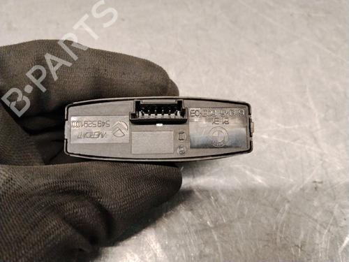 Warning switch BMW 1 Convertible (E88) 118 i | BP38444144I22 - Image 3
