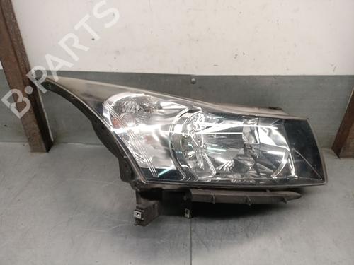 Used Right headlight Right headlight CHEVROLET CRUZE (J300) 2.0 CDI (163 hp) 34631207 34631207