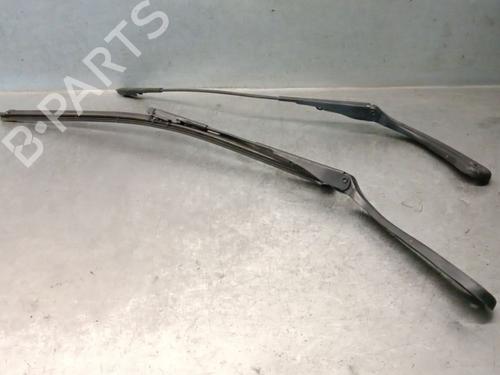 Used Front windshield wiper arm BMW 3 Coupe (E92) 320 d (184 hp) 27321182