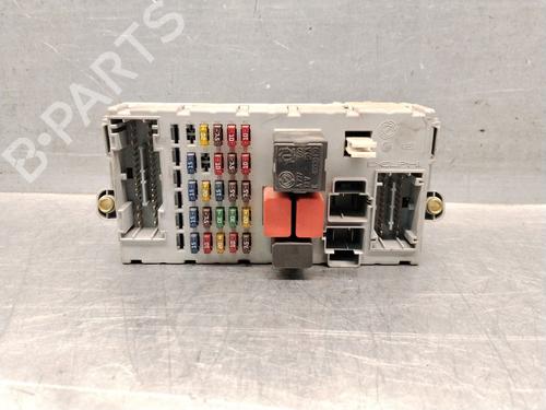 Used Fuse box Fuse box 39201764 39201764