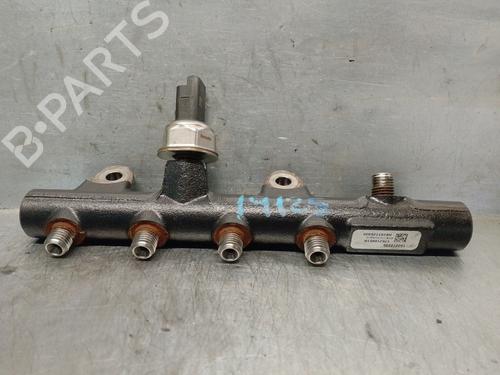 Used Injection rail RENAULT MEGANE IV Hatchback (B9A/M/N_) [2015-2025]  16244437