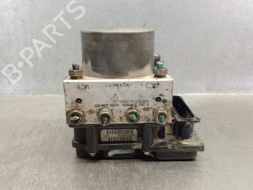 Used ABS pump RENAULT KANGOO (KC0/1_) 1.5 dCi (KC07) (65 hp) 24177696