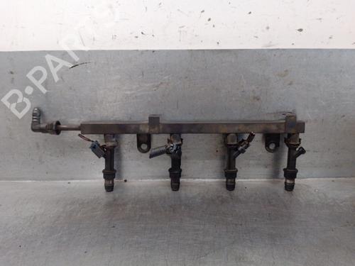 Used Injection rail Injection rail CHEVROLET AVEO / KALOS Hatchback (T200) 1.4 (83 hp) 33266611 33266611