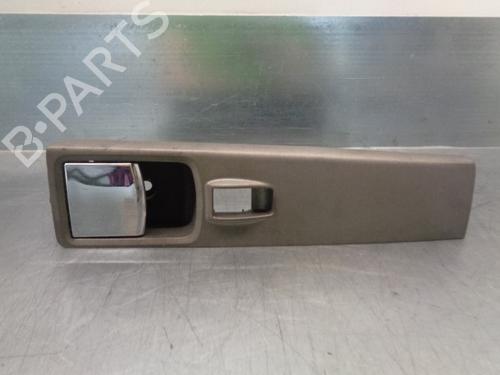 Poignée intérieure avant droite FIAT IDEA (350_) 1.4 16V (95 hp) 10082073