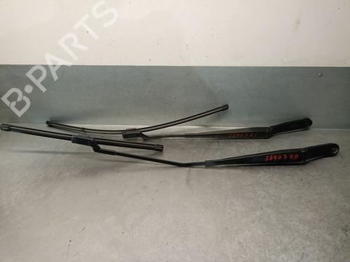 Used Front windshield wiper arm Front windshield wiper arm 39096033 39096033