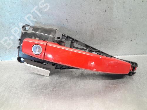Used Front left exterior door handle Front left exterior door handle 37074943 37074943