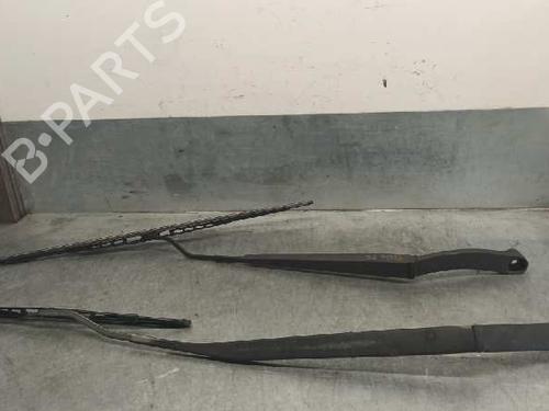 Front windshield wiper arm KIA CARENS II MPV (FJ)  | BP7104569C143 
