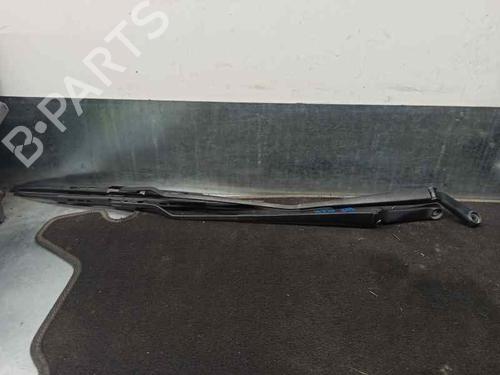 Used Front windshield wiper arm VW GOLF IV (1J1) 1.9 TDI (90 hp) 6912411