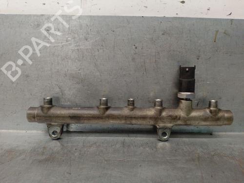 Rail D'Injecteurs RENAULT MEGANE I (BA0/1_) 1.9 dCi (BA05, BA1F) (102 hp) 31680434
