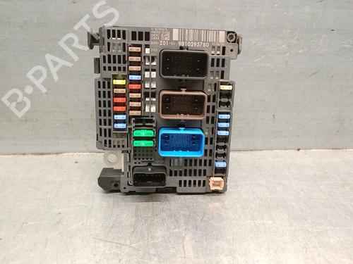 Used Fuse box PEUGEOT 308 II (LB_, LP_, LW_, LH_, L3_) 1.2 THP 130 (131 hp) 28514329