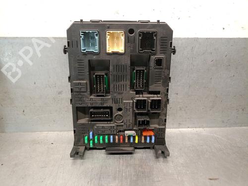 Used Fuse box Fuse box 37684960 37684960