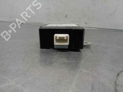 Comfort control module TOYOTA COROLLA Verso (_E12_)  | BP6447589M56 