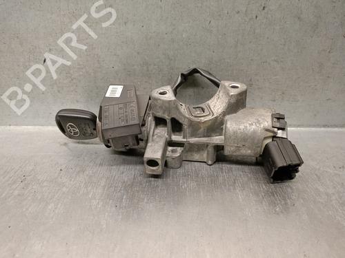 Used Ignition barrel TOYOTA AVENSIS Estate (_T25_) 2.0 D-4D (ADT250_, ADT250R) (126 hp) 30910997