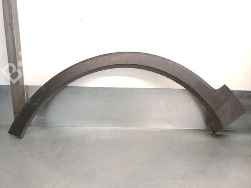 Used Front left wheel arch trim KIA SORENTO III (UM) 2.2 CRDi (200 hp) 27476912