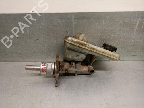 Used Brake master cylinder RENAULT TRAFIC II Van (FL) [2001-2025]  30860258