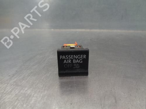 Used Switch VW POLO V (6R1, 6C1) 1.4 (6R1) (85 hp) 17646890