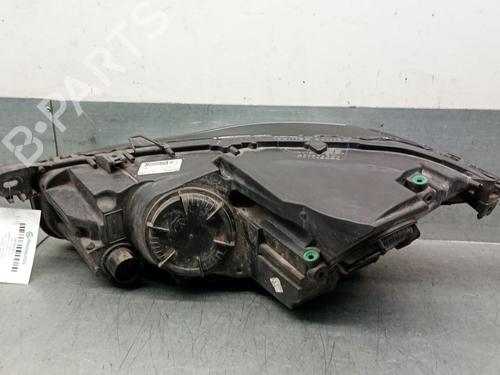 Right headlight JAGUAR F-PACE (X761) 2.0 TD4 | BP32319404C29