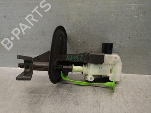 Used Fuel door actuator VOLVO XC60 I SUV (156) D5 AWD (205 hp) 29856527