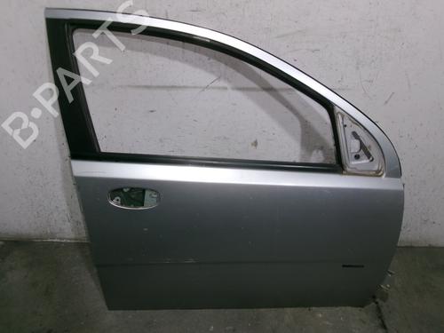 Used Right front door CHEVROLET AVEO / KALOS Hatchback (T200) 1.2 (72 hp) 25911254