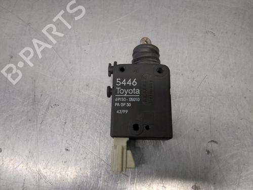 Låskasse TOYOTA AVENSIS (_T22_) 2.0 i (ST220_, ST220R) (128 hp) 13895947