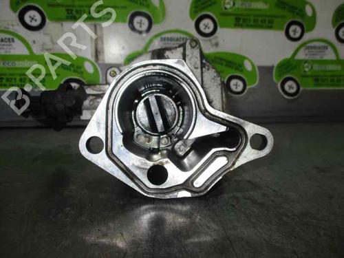 Pompe à vide RENAULT MEGANE I Classic (LA0/1_) 1.9 D (LA0A, LA0U, LA0R) (64 hp) 2313738